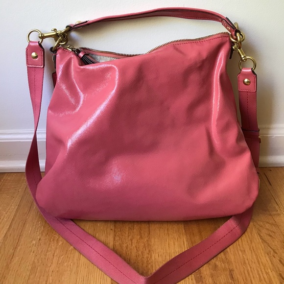 AUTHENTIC COACH DAISY LIQUID GLOSS PATENT LEATHER HOBO PURSE - Picture 4 of 11